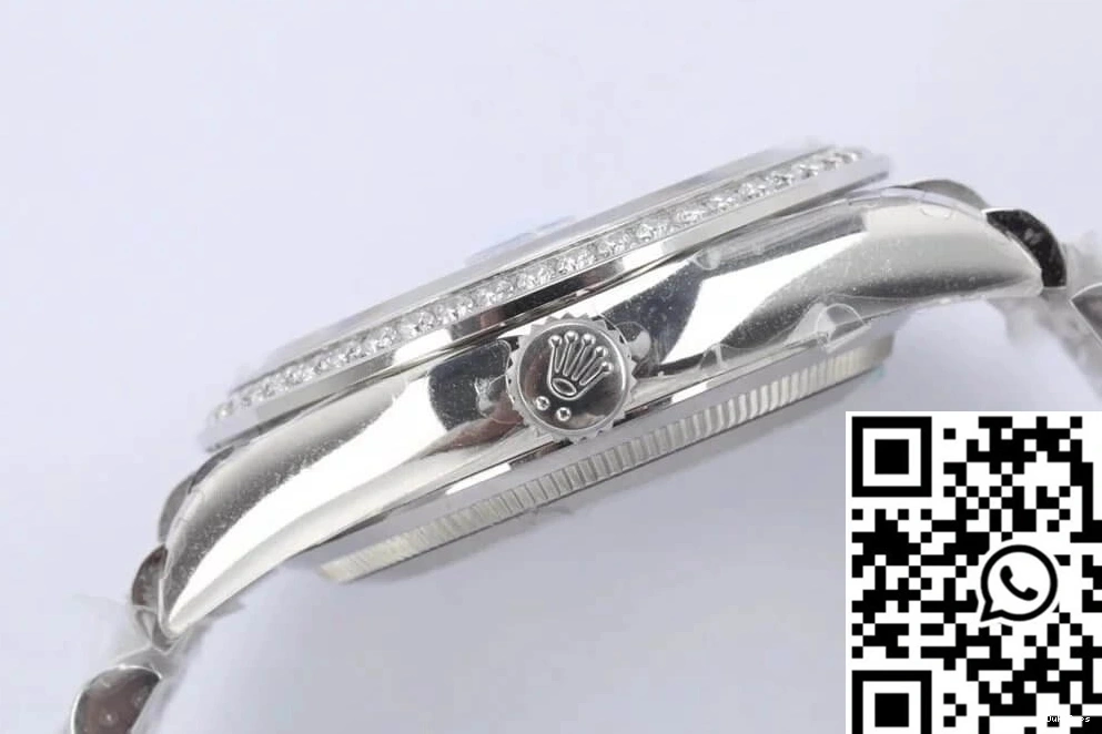 Diamond M128349RBR-0016 Bezel Factory Day EW Rolex Date 1009